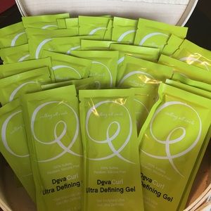15 DevaCurl Ultra Defining Gel Packets